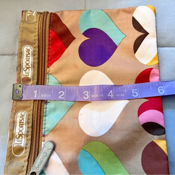 LeSportsac Two Piece Shoulder Cross Body Bag & Coin Purse Pouch Heart Design EUC - Picture 14 of 14